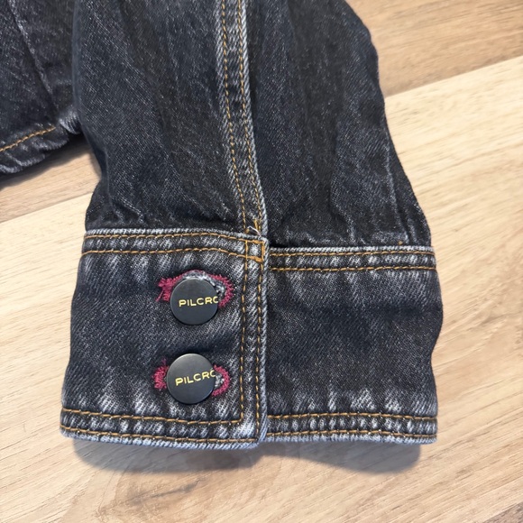 Pilcro Cropped Denim Barn Jacket Corduroy Collar Washed Black Womens XS - Picture 6 of 11